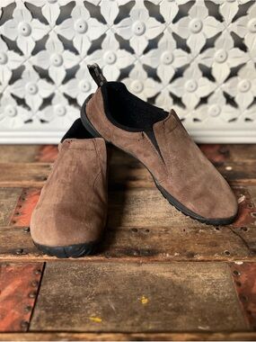 Merrell Gunsmoke Suede Slip On Shoes Womens 8.5 Brown Vibram Comfort